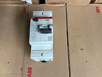 Abb vya240/030 differentieelschakelaars (60x) - afbeelding 3 van  5