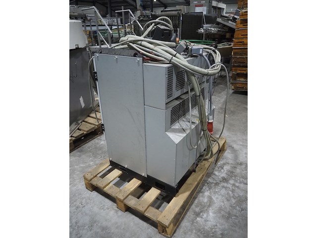 Abb - afbeelding 11 van  26