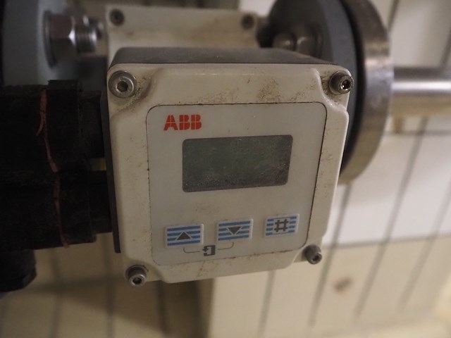 Abb - afbeelding 6 van  6