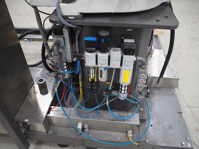 Abb - afbeelding 2 van  18