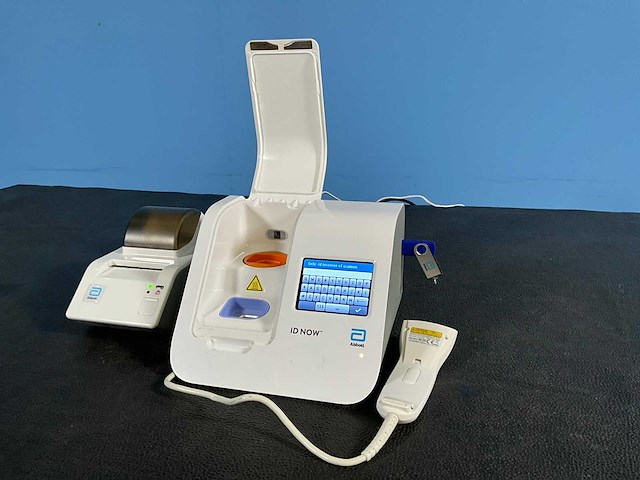 Abbott - id now - moleculaire diagnostische analyzer + printer + scanner - afbeelding 3 van  9