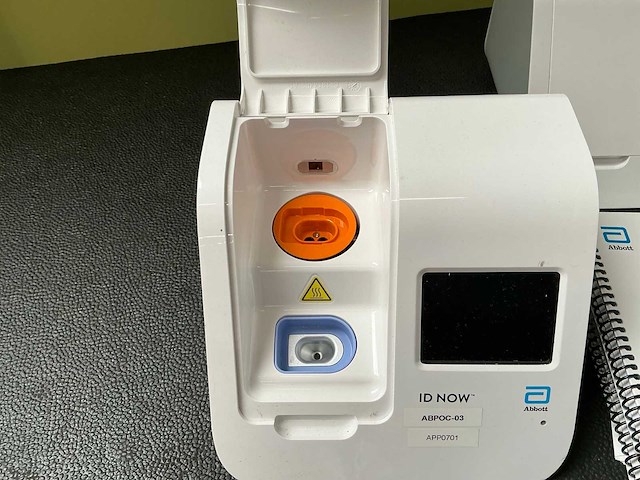 Abbott id now rapid isothermal analytisch apparaat (2x) - afbeelding 3 van  6