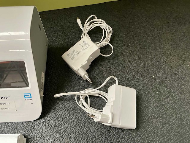 Abbott id now rapid isothermal analytisch apparaat (2x) - afbeelding 5 van  6