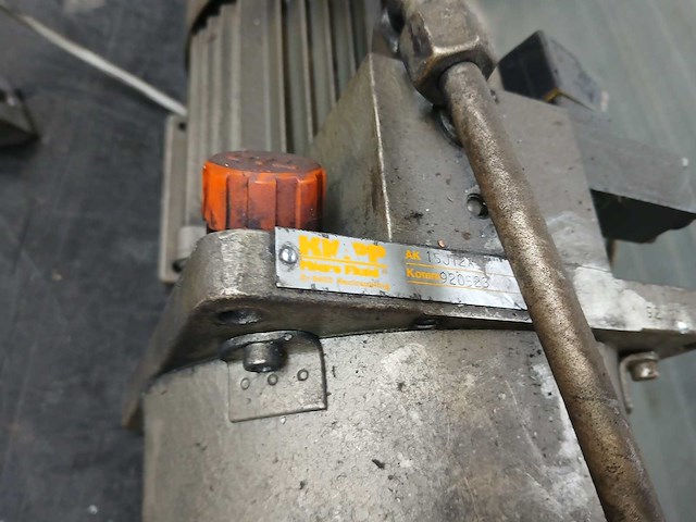 Abm - hydraulische pomp met cilinders - afbeelding 3 van  4