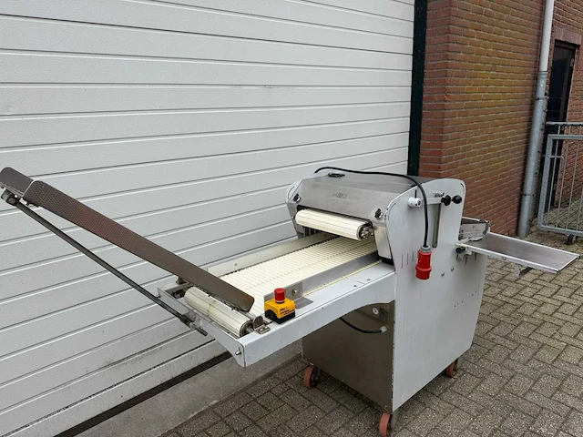 Abo - atoma met lopendeband - broodsnijmachine - afbeelding 3 van  6