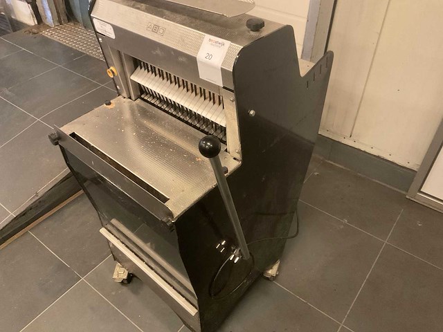 Abo broodsnijmachine - afbeelding 3 van  6