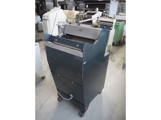 Abo - afbeelding 5 van  10