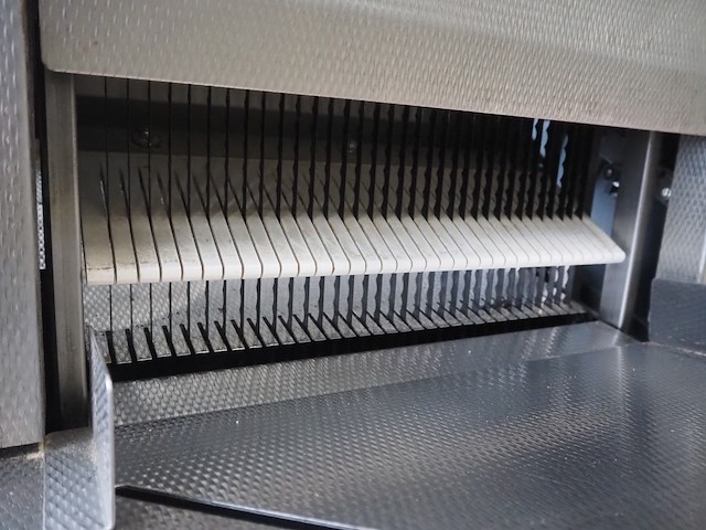 Abo - afbeelding 8 van  10