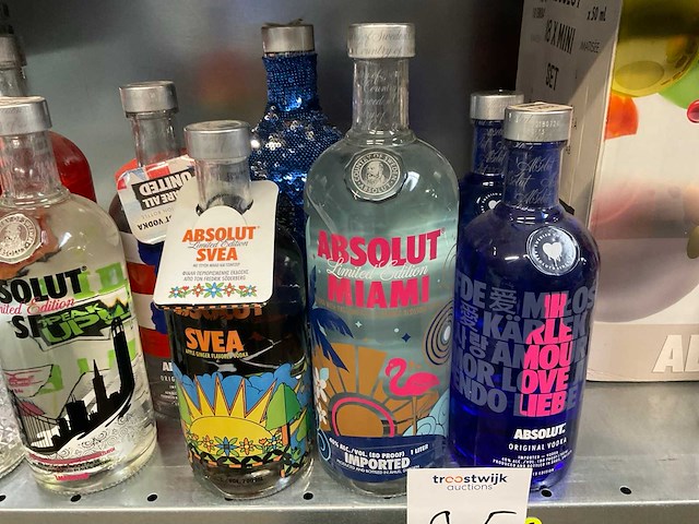 Absolut fles vodka (10 x limited editions en 17 x mini box) - afbeelding 4 van  6