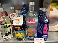 Absolut fles vodka (10 x limited editions en 17 x mini box) - afbeelding 4 van  6