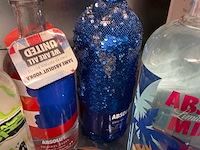 Absolut fles vodka (10 x limited editions en 17 x mini box) - afbeelding 5 van  6
