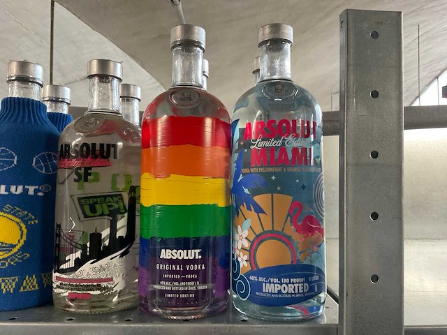 Absolut fles vodka (16x) - afbeelding 3 van  5