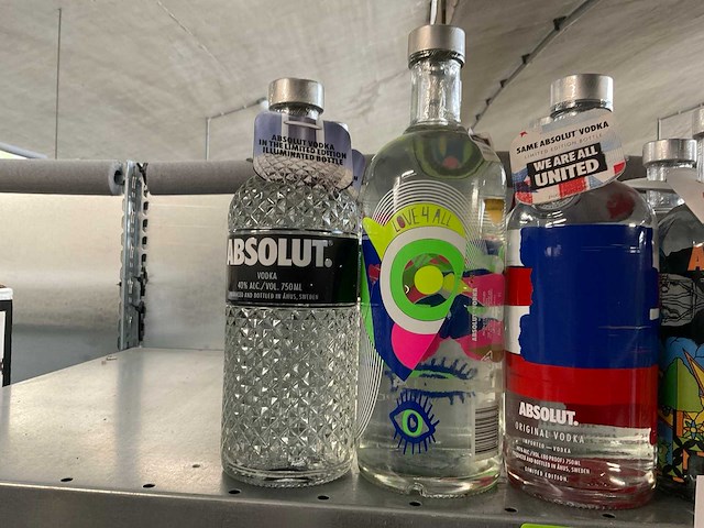 Absolut fles vodka (16x) - afbeelding 5 van  5