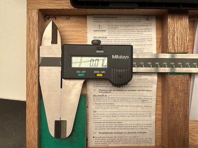 Absolute digimatic digitale schuifmaat (3x) - afbeelding 4 van  6