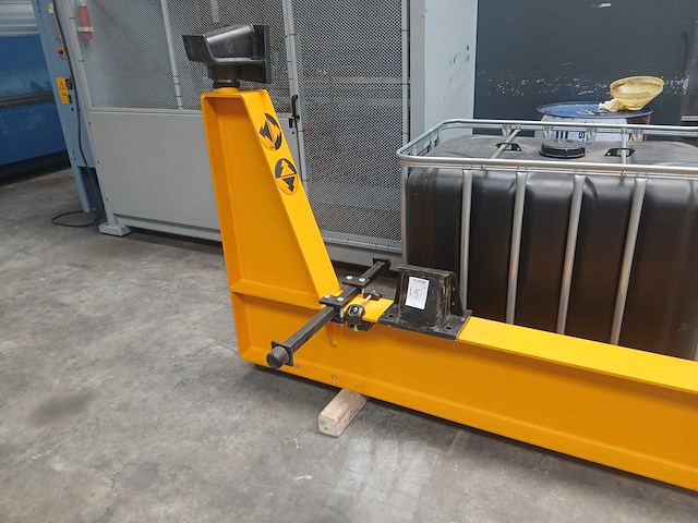 Abus - 2009 - vw - zwenkarmkraan - afbeelding 5 van  11