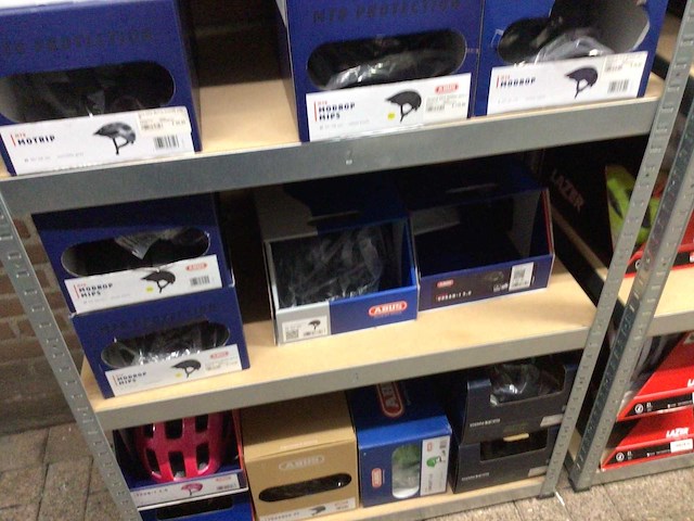 Abus fietshelm (26x) - afbeelding 2 van  4