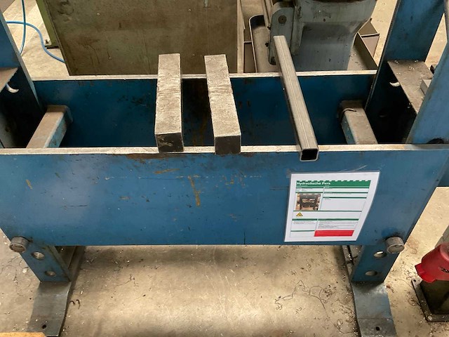 Ac p60h hydraulische pers - afbeelding 8 van  10