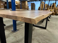 Acasia - diningtable 180x100 life edge 4 cm dik blad met spinpoot - afbeelding 1 van  5
