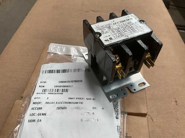 Acc320um30 electromagnetic relay (3x) - afbeelding 1 van  6