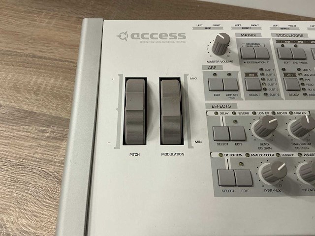 Access virus ti polar synthesizer - afbeelding 5 van  8