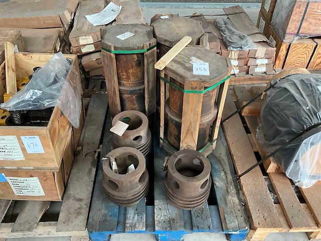 Accessoires en onderdelen "mud pump parts" - afbeelding 1 van  5