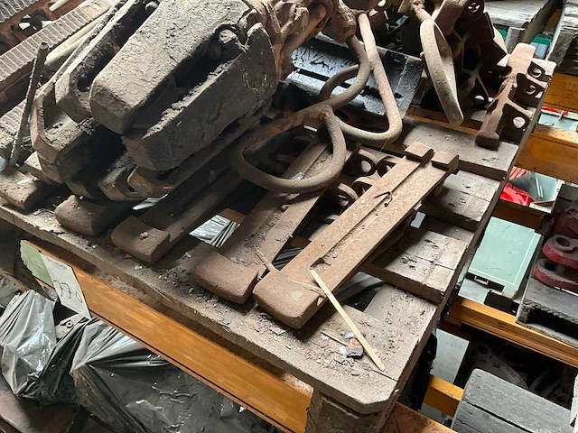 Accessoires en onderdelen "slips and parts" - afbeelding 2 van  6