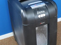 Acco auto+ papiervernietiger met automatische toevoer 250x - afbeelding 1 van  6