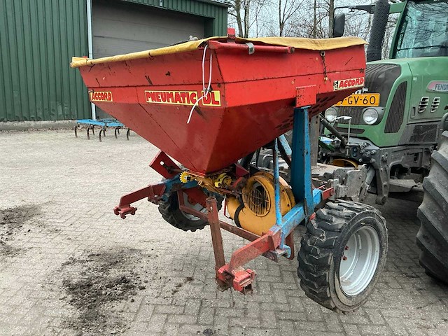 Accord pneumatic dl zaaimachine - afbeelding 11 van  18