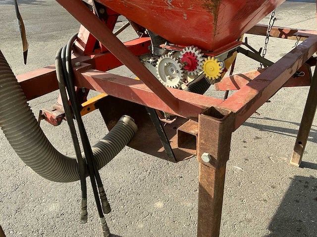 Accord sa compactor zaaimachine - afbeelding 12 van  13