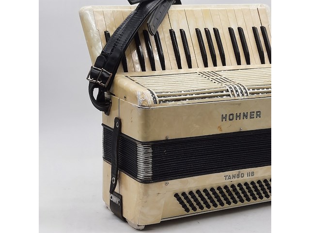 Accordeon, hohner, tango 11b - afbeelding 8 van  13