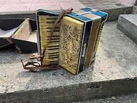 Accordion muziekinstrument - afbeelding 1 van  6