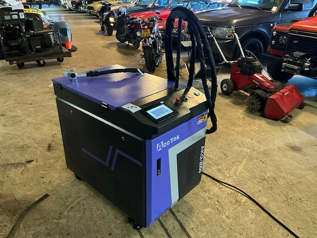 Acctek akq-2000 lasermachine - afbeelding 1 van  18