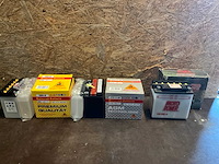 Accu 12v (3x) - afbeelding 1 van  2