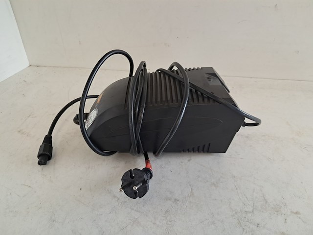 Accu & acculader, pellenc, lithium batterij (1100) - afbeelding 2 van  16