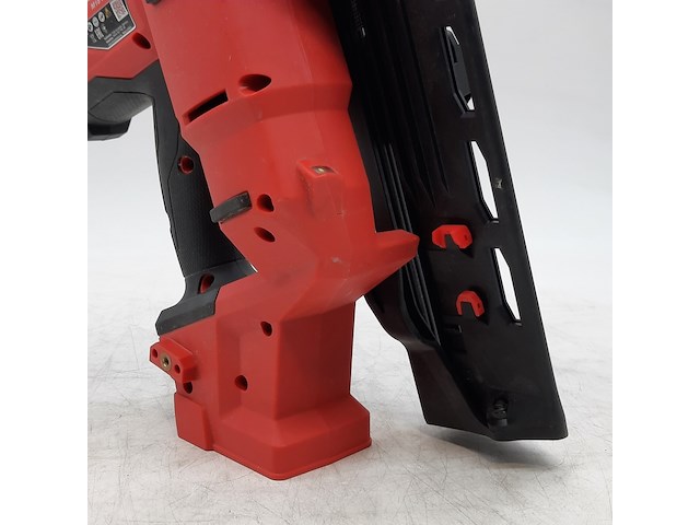 Accu afwerktacker, milwaukee, m18 fn16ga, 2024 - afbeelding 8 van  10