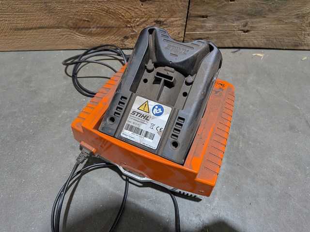Accu boor-/schroefmachines, accu's en acculaders, makita, metabo & stihl - afbeelding 4 van  12