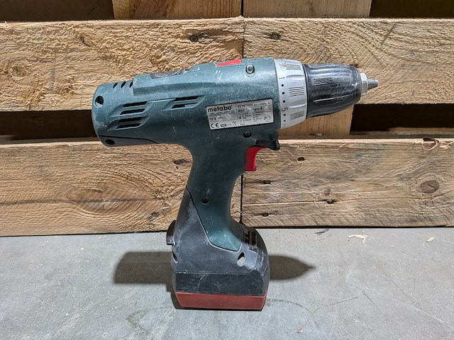 Accu boor-/schroefmachines, accu's en acculaders, makita, metabo & stihl - afbeelding 8 van  12