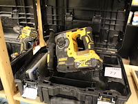 Accu boorhamer dewalt xr18v met accu en zonder lader - afbeelding 1 van  2