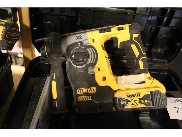 Accu boorhamer dewalt xr18v met accu en zonder lader - afbeelding 2 van  2