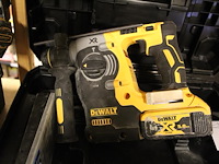 Accu boorhamer dewalt xr18v met accu en zonder lader - afbeelding 2 van  2