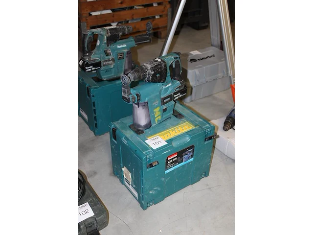 Accu boorhamer makita dhr242 met hepa dx01 afzuiger met accu en kunststoffen koffer - afbeelding 2 van  2