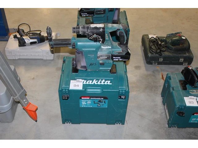 Accu boorhamer makita dhr242 met hepa dx01 afzuiger met accu en kunststoffen koffer - afbeelding 1 van  2