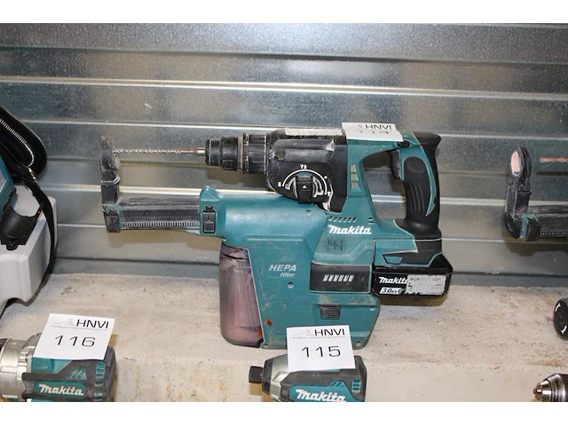 Accu boorhamer makita dhr242 met hepa dx01 afzuiger met accu - afbeelding 1 van  2