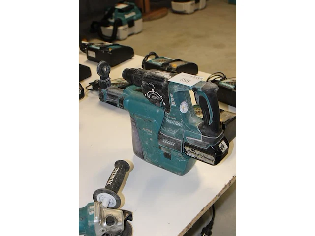Accu boorhamer makita dhr242 met hepa dx01 afzuiger met accu - afbeelding 2 van  2