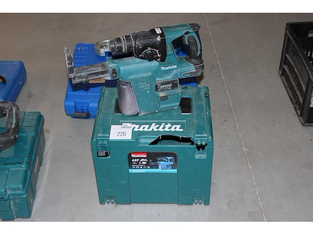 Accu boorhamer makita dhr242 met hepa dx01 afzuiger, zonder accu en met kunststoffen koffer - afbeelding 1 van  2