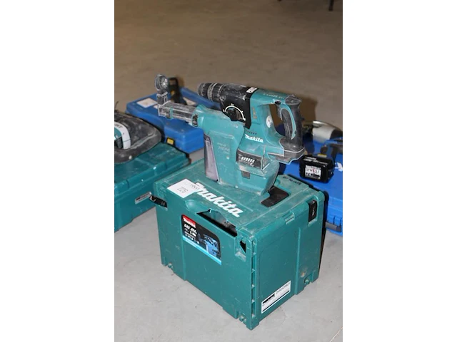 Accu boorhamer makita dhr242 met hepa dx01 afzuiger, zonder accu en met kunststoffen koffer - afbeelding 2 van  2