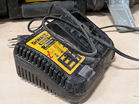 Accu boorhamer met accu schroefmachine, dewalt dcd796, dewalt dch172 - afbeelding 4 van  14