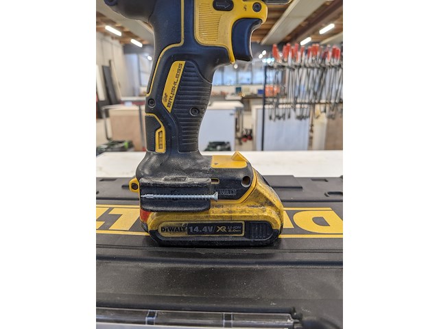 Accu boormachine dewalt, dcd732 - afbeelding 5 van  6