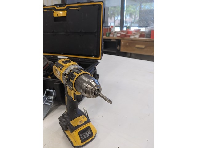 Accu boormachine dewalt, dcd732 - afbeelding 5 van  6