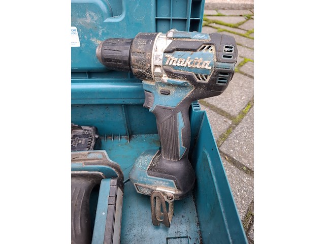 Accu boormachine en zaklamp makita, ddf484 - afbeelding 2 van  7